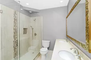 211 E Ohio St, Chicago, IL 60611 - Photo 5