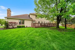 2405 Cimarron Ct, Naperville, IL 60565 - Photo 25