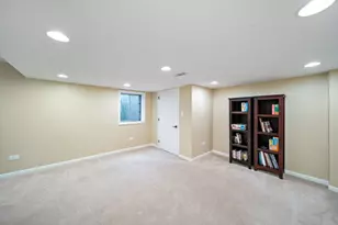 2405 Cimarron Ct, Naperville, IL 60565 - Photo 19