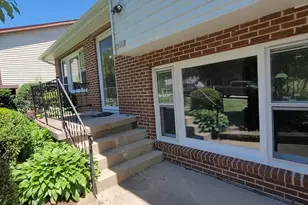 7N101 Kearns Rd, South Elgin, IL 60177 - Photo 3