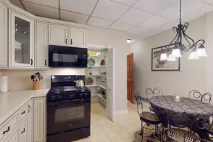 315 E Union Ave, Wheaton, IL 60187 - Photo 19