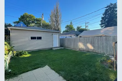 1613 W Berwyn Avenue #1, Chicago, IL 60640 - Photo 13