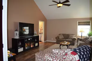 3813 Illinois St, Crystal Lake, IL 60014 - Photo 17