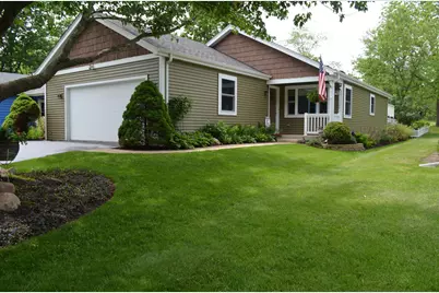 3813 Illinois Street, Crystal Lake, IL 60014 - Photo 1