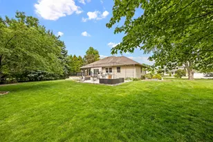 1680 Logan St, Roselle, IL 60172 - Photo 41