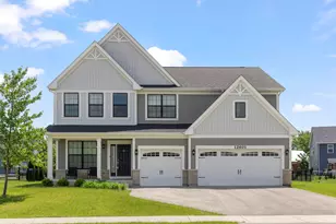12601 S Poplar Xing, Plainfield, IL 60585 - Photo 1