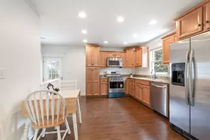 428 Ingleside Ave, Aurora, IL 60506 - Photo 5