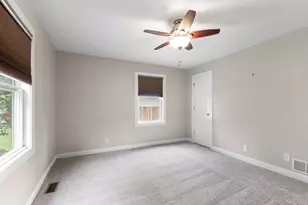 428 Ingleside Ave, Aurora, IL 60506 - Photo 7