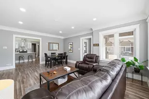 1518 E 73rd Pl, Chicago, IL 60619 - Photo 5