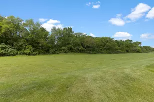 10050 Skipperling Rd, Roscoe, IL 61073 - Photo 15