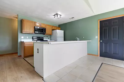 10050 Skipperling Road #1, Roscoe, IL 61073 - Photo 5