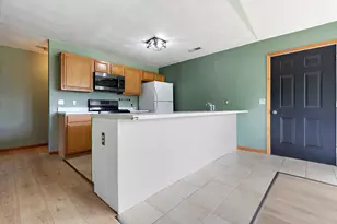 10050 Skipperling Rd, Roscoe, IL 61073 - Photo 5