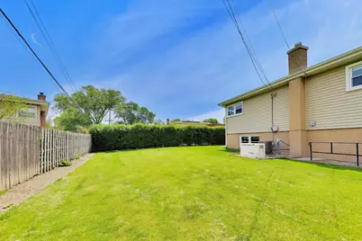 7630 Beckwith Road, Morton Grove, IL 60053 - Photo 35
