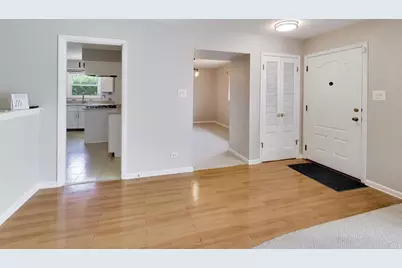 7630 Beckwith Road, Morton Grove, IL 60053 - Photo 3