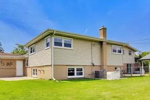 7630 Beckwith Rd, Morton Grove, IL 60053 - Photo 31