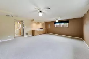 7630 Beckwith Rd, Morton Grove, IL 60053 - Photo 23