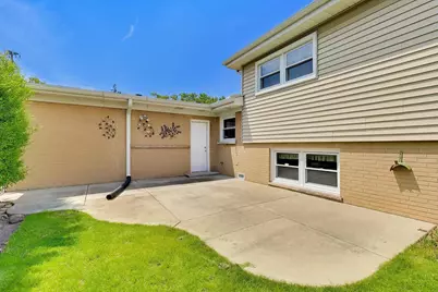 7630 Beckwith Road, Morton Grove, IL 60053 - Photo 33