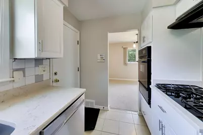 7630 Beckwith Road, Morton Grove, IL 60053 - Photo 11