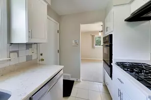 7630 Beckwith Rd, Morton Grove, IL 60053 - Photo 11