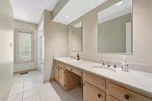 16762 S Deer Path Dr, Homer Glen, IL 60491 - Photo 31