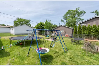 3332 N Lewis Avenue, Waukegan, IL 60087 - Photo 23