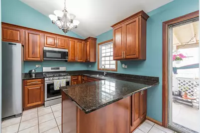 3332 N Lewis Avenue, Waukegan, IL 60087 - Photo 9
