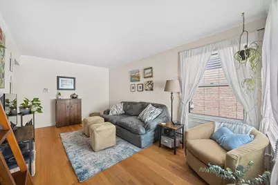 4906 W Argyle Street, Chicago, IL 60630 - Photo 3