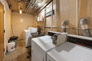 9721 S Cicero Ave, Oak Lawn, IL 60453 - Photo 17