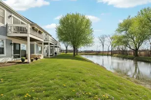 1254 Ballantrae Pl, Mundelein, IL 60060 - Photo 11