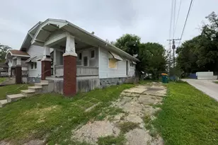 552 W Center St, Decatur, IL 62526 - Photo 5