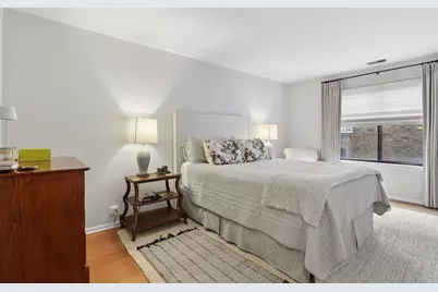 525 Grove Street #2D, Evanston, IL 60201 - Photo 13