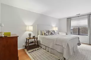 525 Grove St, Evanston, IL 60201 - Photo 15