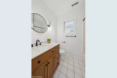 1064 N Marshfield Avenue #2, Chicago, IL 60622 - Photo 7