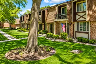 12750 Carriage Ln, Crestwood, IL 60418 - Photo 13