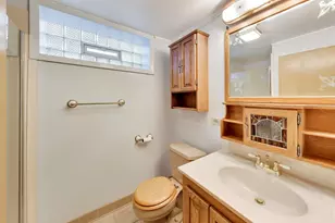 309 Wisconsin Dr, Des Plaines, IL 60016 - Photo 29