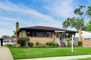 309 Wisconsin Dr, Des Plaines, IL 60016 - Photo 3