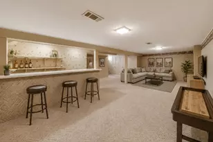 309 Wisconsin Dr, Des Plaines, IL 60016 - Photo 25