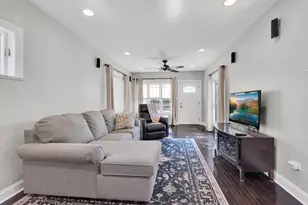 10520 S Hamilton Ave, Chicago, IL 60643 - Photo 13