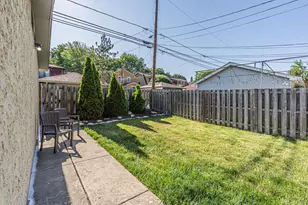 10520 S Hamilton Ave, Chicago, IL 60643 - Photo 29