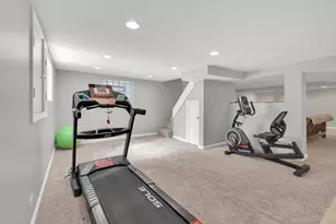 10520 S Hamilton Ave, Chicago, IL 60643 - Photo 23