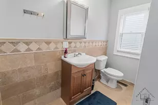 5010 W Newport Ave, Chicago, IL 60641 - Photo 17