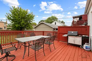 5010 W Newport Ave, Chicago, IL 60641 - Photo 25