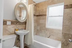 5010 W Newport Ave, Chicago, IL 60641 - Photo 13