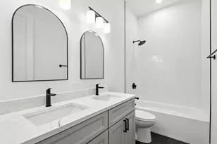 1842 N Whipple St, Chicago, IL 60647 - Photo 29