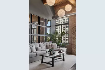 375 W Erie Street #604, Chicago, IL 60654 - Photo 5