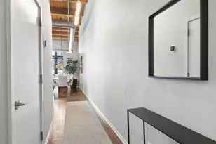 375 W Erie St, Chicago, IL 60654 - Photo 3