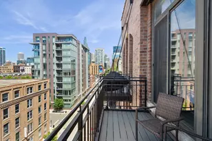 375 W Erie St, Chicago, IL 60654 - Photo 25
