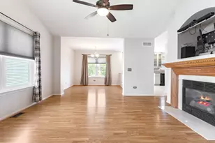 2502 Paradise Cir, Plainfield, IL 60586 - Photo 3
