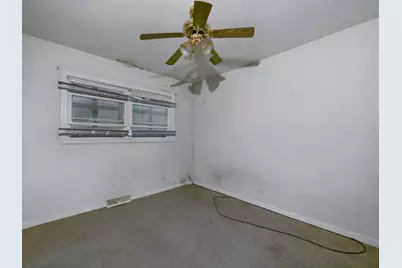 703 W 116th Street, Chicago, IL 60628 - Photo 9