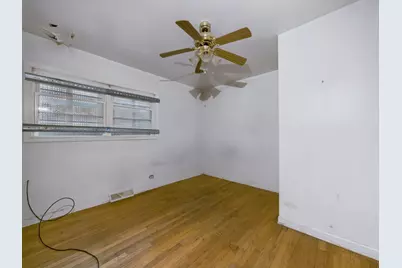 703 W 116th Street, Chicago, IL 60628 - Photo 5